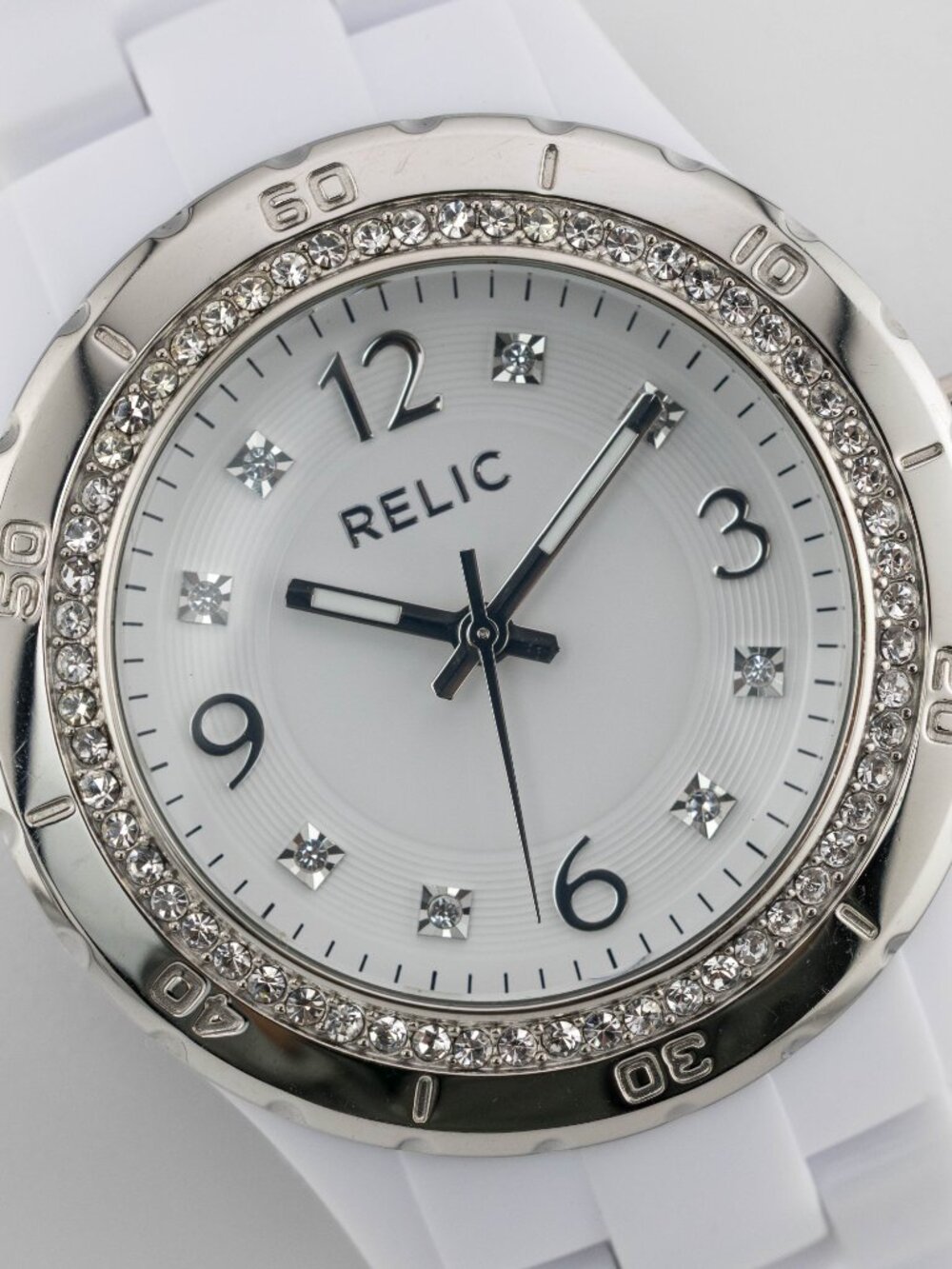Relic ZR11898 Three-Hand Quartz Analog Women's Watch New Battery - Picture 2 of 9